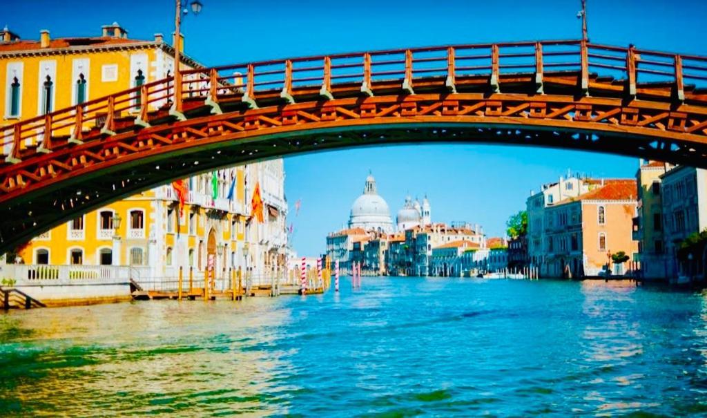 Venice Palace Luxury Suites Esterno foto